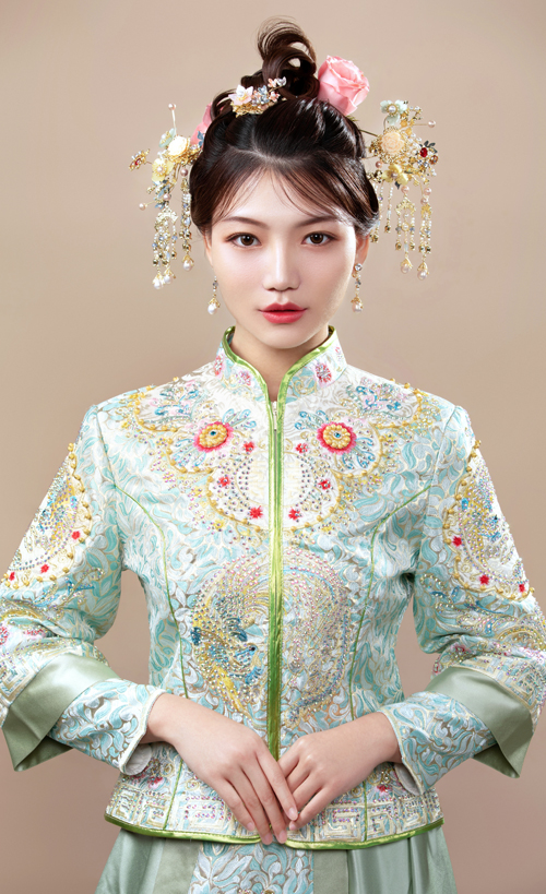 花嫁-新中式减龄鲜花秀禾新娘