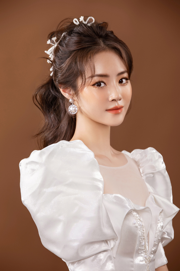 通透星级美妆韩式优雅新娘造型