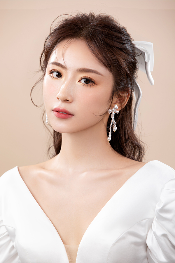   蝴蝶结公主风 少女感披发造型