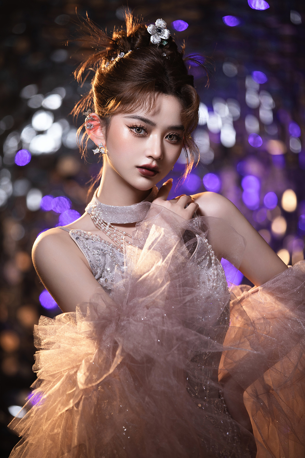 两款耀眼女明星丸子头&高级感礼服造型